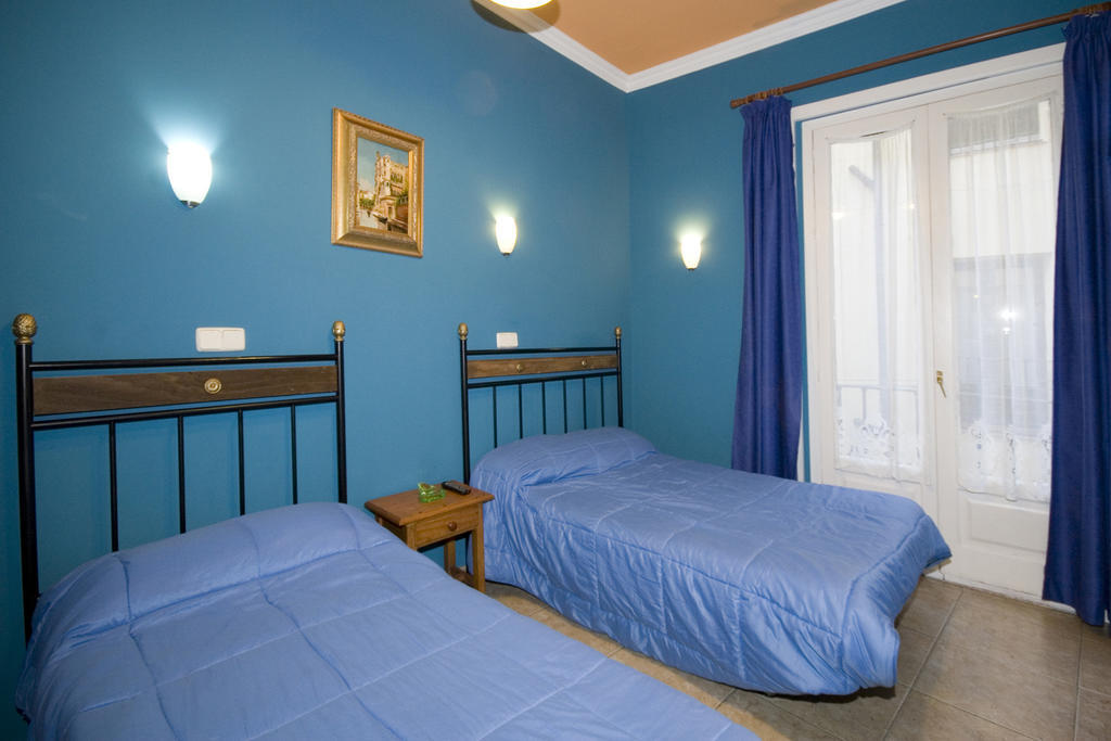 Hostal Rico Madrid Rom bilde