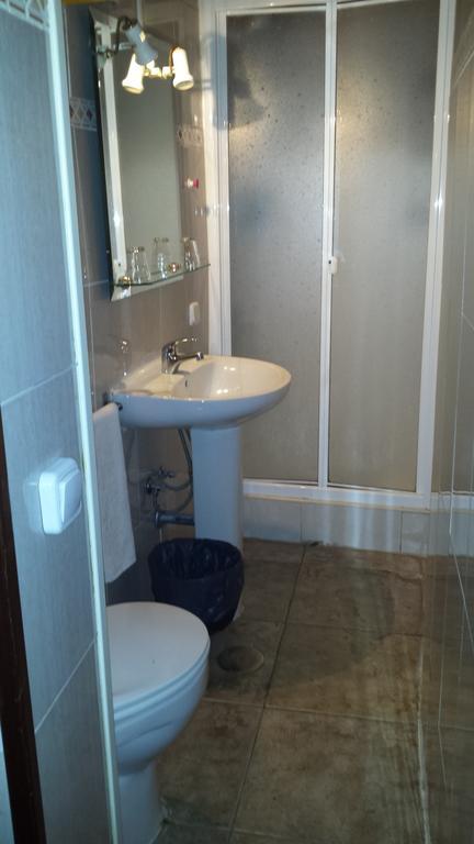 Hostal Rico Madrid Eksteriør bilde