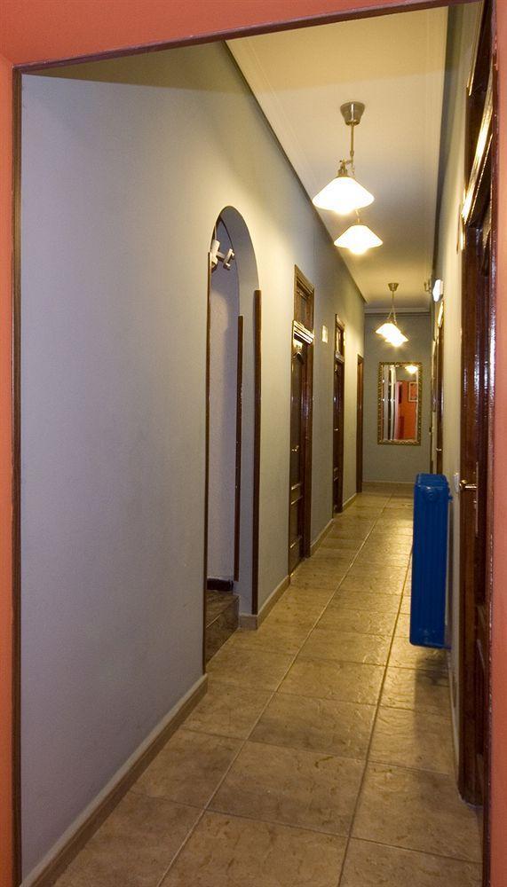 Hostal Rico Madrid Eksteriør bilde